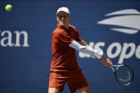 ¡Sinner avanza en el US Open! Dura batalla y victoria sobre Shapovalov - Imagen principal del artículo