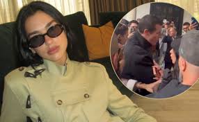 VIDEO | Dua Lipa vive INCÓMODO momento con fans en Colombia: piden NO hacer esto en CDMX