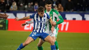 La necesidad del Alavés puede con un Betis fundido