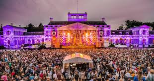 “Summer Concert Series at Soestdijk Palace Gardens: Featuring Guus Meeuwis, James Bay, Bløf and More”