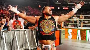 Santos Escobar es despedido de WWE