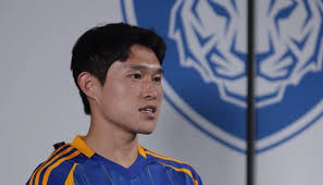 K-League Clash: Anyang vs Ulsan! Relegation Battle Heats Up!