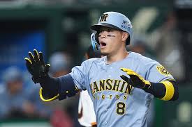 佐藤輝明が試合をひっくり返す！劇的逆転28号3ランに球場騒然！