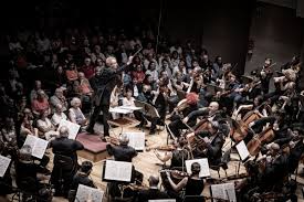 València Music City crea grupos de trabajo de música clásica, educación y salud