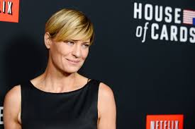 Robin Wright Clarifies UK Move and The Girlfriend Series