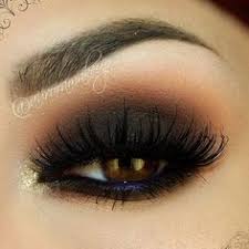 Résultat de recherche d'images pour "maquillage libanais yeux etape"