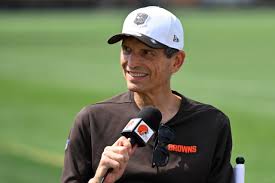 Bernie Kosar Nya Akoma Ɔyare Mmere Tenten Akyi