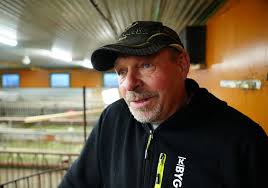 La ned gårdsdrifta på grunn av rein: - For meg har det vært grusomt