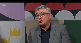 John Parrott and Stephen Hendry clash over World Snooker Championship disagreement