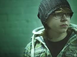 Mike Bailey (Sid from Skins) - recent photoshoot - 2utthdu
