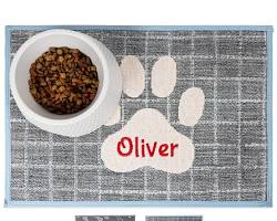 boneshaped pet food bowl with a name on itの画像