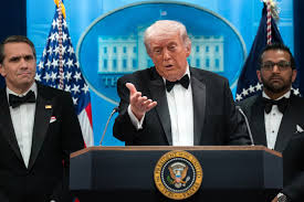 Trump returns to correspondents’ dinner after shooting disrupted April event