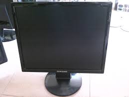 Main p8h61-mx asus + cpu g2020 + hdd 250wd + man hinh  dell 19inch + 17inch samsung - 7