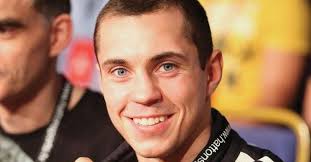 His professional boxing debut came on 21 April 2007, with a victory over Gary Shiel at the Jarvis Hotel in Manchester. &gt; Scott Quigg&#39;s Holler Gallery - bg_21