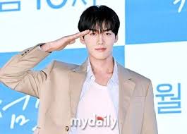 홍민기