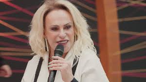 "Me acho linda, me acho gostosa"; diz Ana Maria Braga, no novo episódio de Pode Perguntar