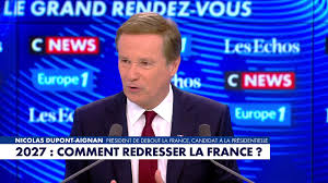 «Depuis 30 ans, on gouverne contre le peuple, on soumet le pays», fustige Nicolas Dupont-Aignan
