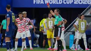 La petición de Trump para quitar la tarjeta roja a un jugador desata tormenta política en torno al Mundial