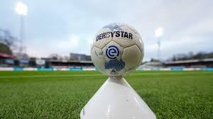 Live voetbal | Bekijk de tussenstand bij Excelsior-Groningen en zeven KKD-duels