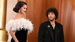 Fake Selena Gomez Post About Being ‘Single’ Sparks Buzz