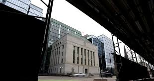 Bank of Canada Cuts Rate to 2.25 as Economy Faces Trade Headwinds