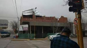 Temporal Extremo en Córdoba: Ráfagas Destructivas y Cortes de Luz