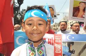 Çin&#39;in Shaoguan şehrinde, Urumçi Katliamı olarak bilinen 100&#39;e yakın Uygur Türkünün ölümü üçüncü yılı Taksim&#39;de Hür Doğu Türkistan Platformu tarafından ... - dogu-turkistan-protestosu-3761649_o