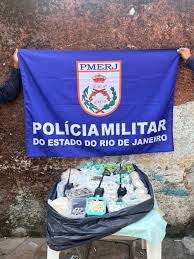 Polícia Militar apreende 11 kg de drogas em Angra dos Reis