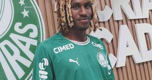 Palmeiras acerta contratação de jovem português para a base