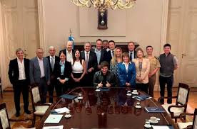 Milei reúne a su Gabinete clave para definir leyes fundamentales antes de la apertura de sesiones