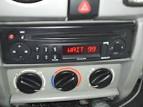 Lire des MPsur cl USB ou carte SD avec l autoradio d. -