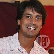 As a matter of fact, one of the pictures you will see there was taken with a point and shoot camera,&quot; Richard Gomez tells the audience when asked about his ... - 5f4ef233f