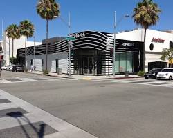 Image of Sephora standalone store in California