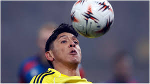 Fenerbahce empata con Galatasaray pese al gol anulado en una jugada donde intervino Edson Álvarez