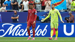 Diogo Costa: «Derrota? Estamos no Mundial, está tudo em aberto...»