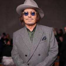 Johnny Depp Is Unrecognizable as Ebenezer Scrooge at Comic-Con