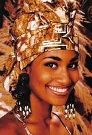 LISA HANNA WON MISS WORLD AND ALSO COPPED THE AWARD... Image 4.IN 1997......................MICHELLE MOODIE WON THE CONTINENTAL QUEEN AWARD. - LISA11