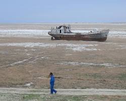 Image of Aral Sea, Kazakhstan, polluted land
