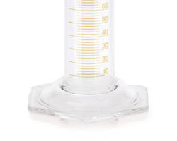 Image of graduations on a measuring cylinder