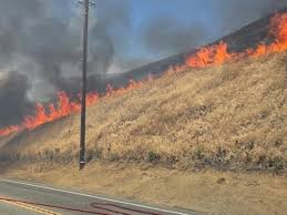 80-Acre Fire Burns Near Altamont Pass, Road Closed