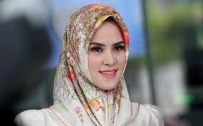 Angel Lelga ternyata benar dinikahi Bupati Morowali, Anwar Hafidz dan sudah memiliki anak