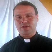 Padre Alessandro Aparecido Tavares. Informações; Biografia. Pároco da Paróquia Nossa Senhora das Graças (Valinhos) Data de Nascimento: 23/11/1979 - pe-alessandro