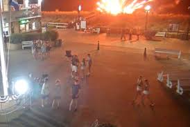 Fireworks Fired at Crowd in Bethany Beach! Suspect on the Loose! - Imagen ilustrativa del artículo