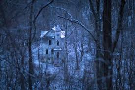 Résultat de recherche d'images pour "ghost abandoned haunted houses"