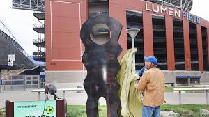 Prominent sculptor unveils new work at Lumen Field to commemorate World Cup