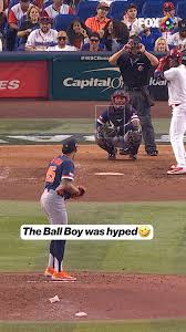 Ball boy couldn’t hide the excitement 😭🙌⚾