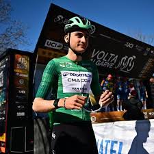 « Il est complètement épanoui, relâché » : sur l'Ardèche classic, l'imperturbable Seixas au centre des attentions