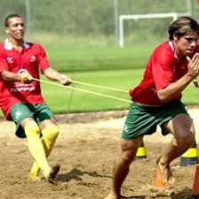 Resultado de imagen para CARACTERISTICAS DE UN FUTBOLISTA