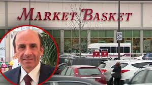 Employee who started as grocery store bagger named new leader of Market Basket