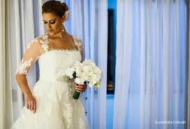 Resultado de imagem para novos modelos de plus size para noivas